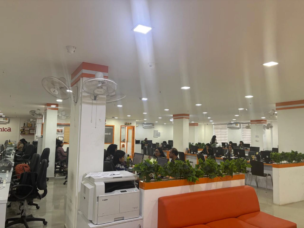 Working emplooyes in TVM branch
