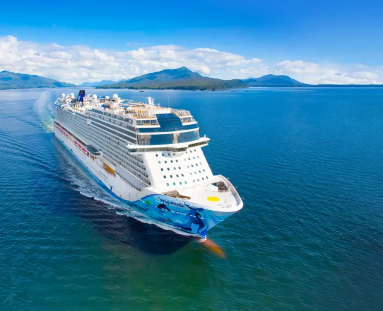 Scenic Alaska Fjords, Glaciers & Innovation