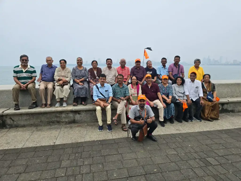 Group Photo near the Ocean, Maharashtra