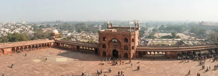 Magnificent forts and palaces of Jaipur on Golden Triangle Tour